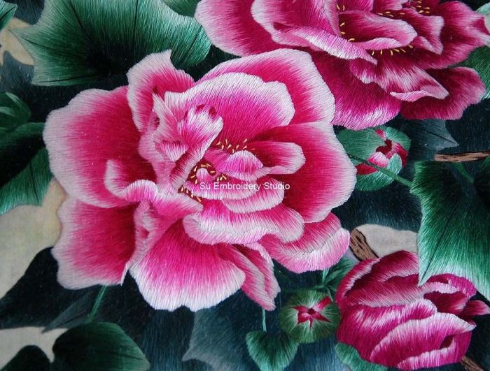 Pink Peonies Chinese Silk Embroidered Art Painting for Sale