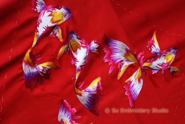 2-custom-silk-embroidery-fabric-goldfish