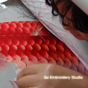 embroidery-artists-at-work-8