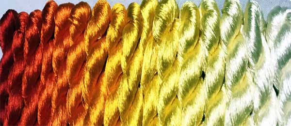 silk threads with high luster