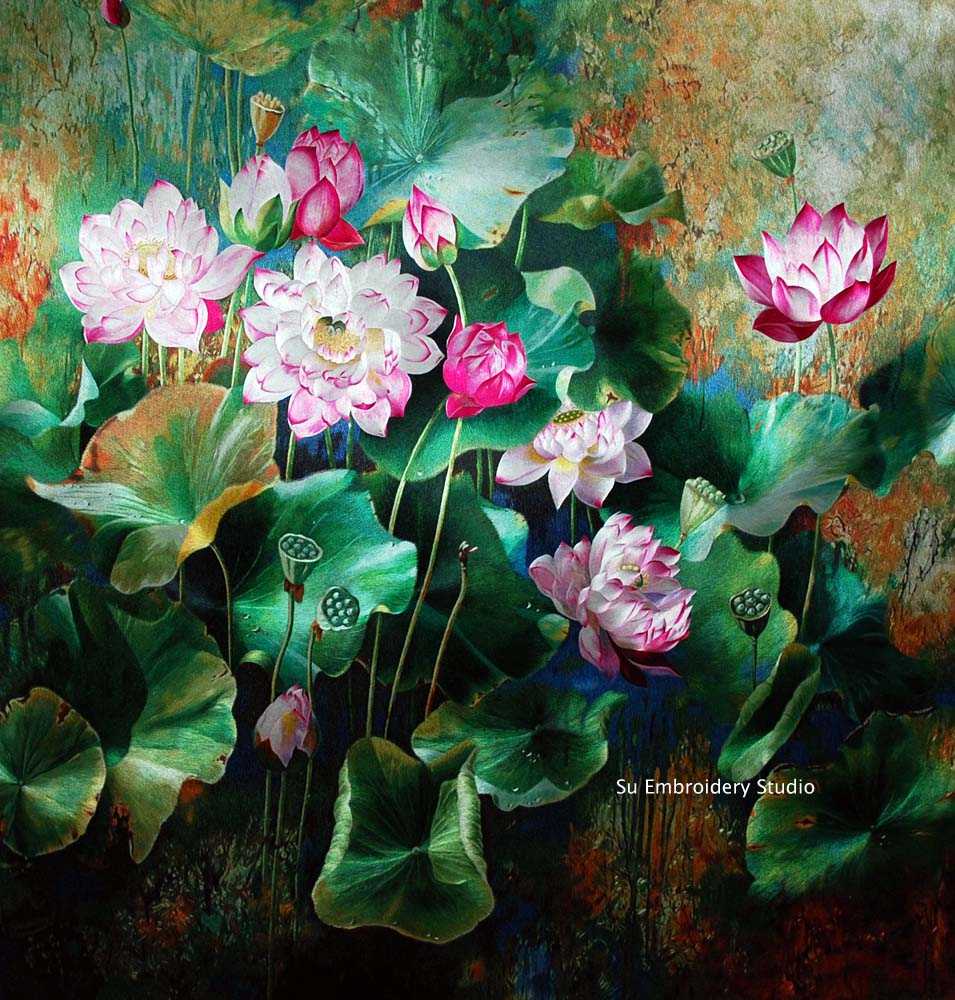 silk embroidery of lotus flowers by Su Embroidery Studio