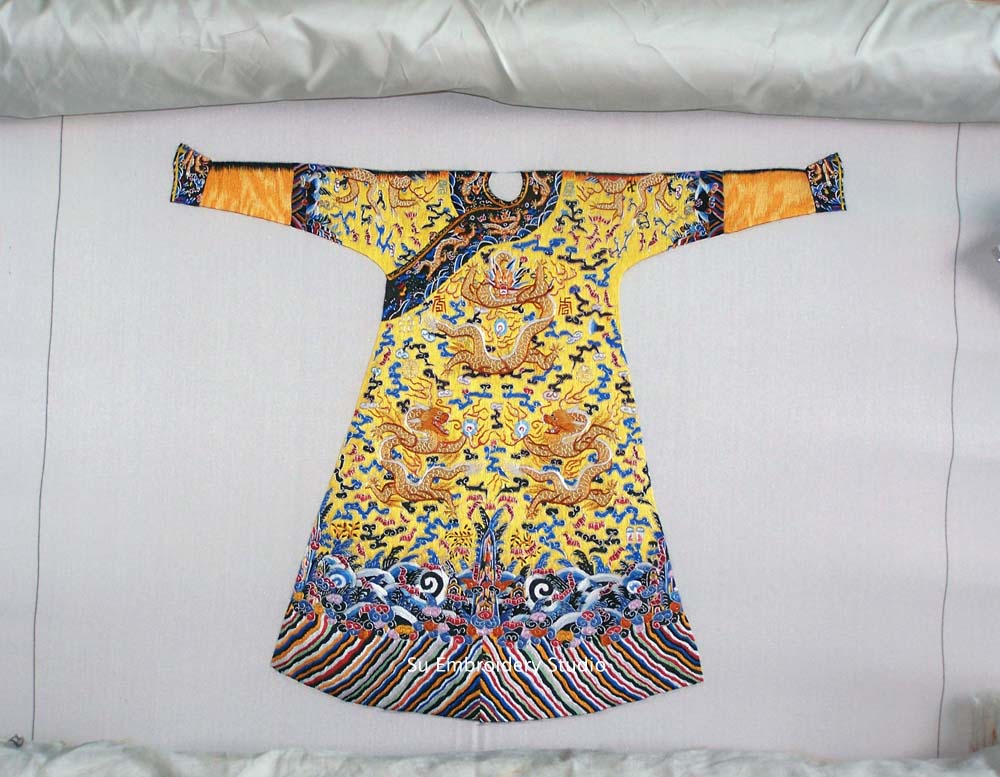 silk embroidered chinese dragon robe