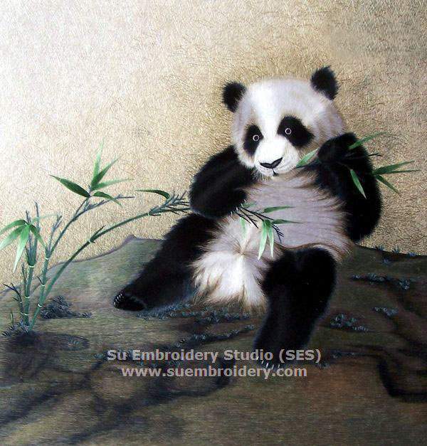 panda eating bamboo silk hand embroidered painting