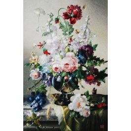 flowers in a vase, a silk embroidered painting by Chinese embroidery arit from Su Embroidery Studio, Suzhou China